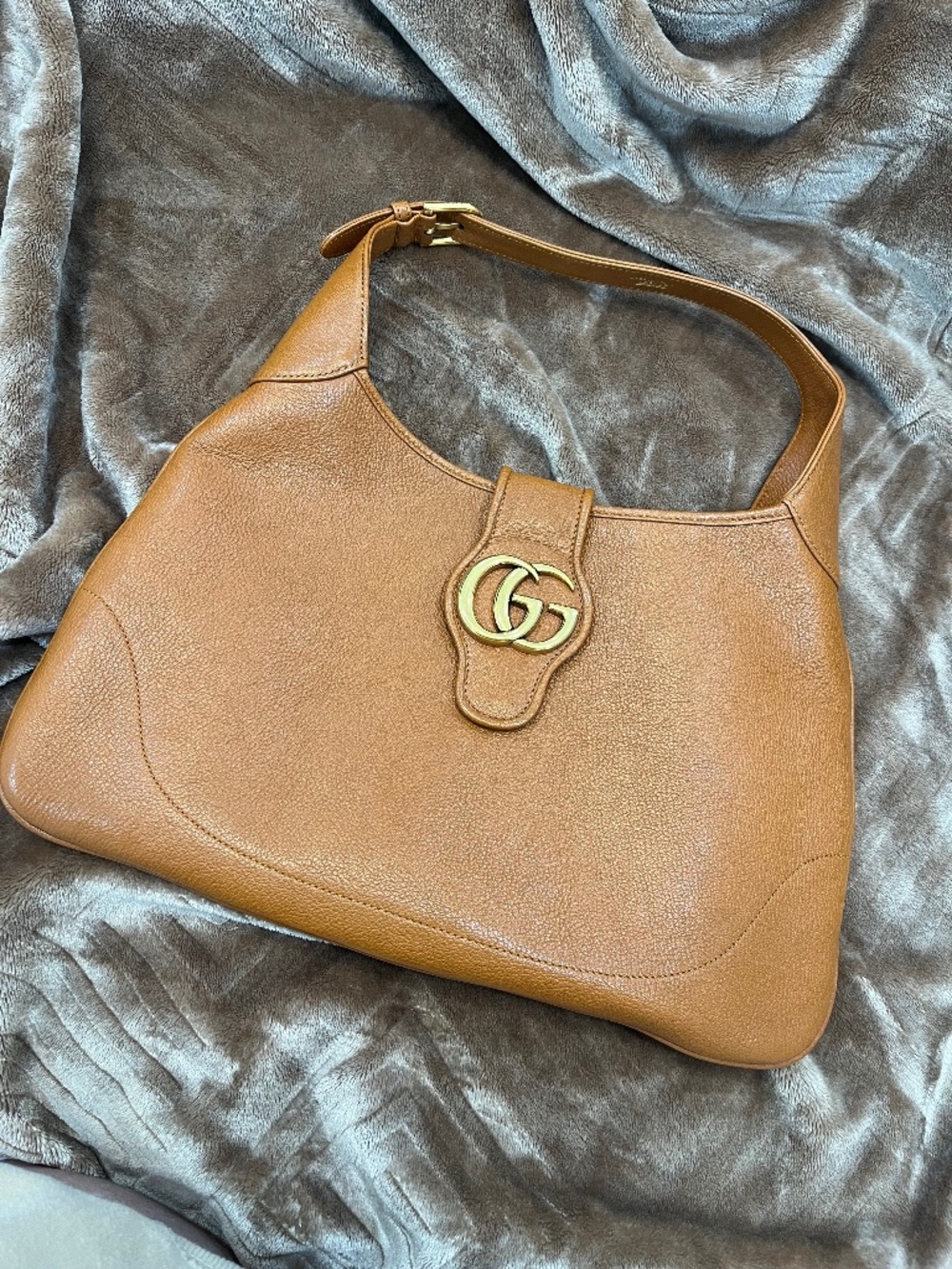 GUCCI Calfskin Shoulder bags Camel Aphrodite Medium Shoulder Bag
